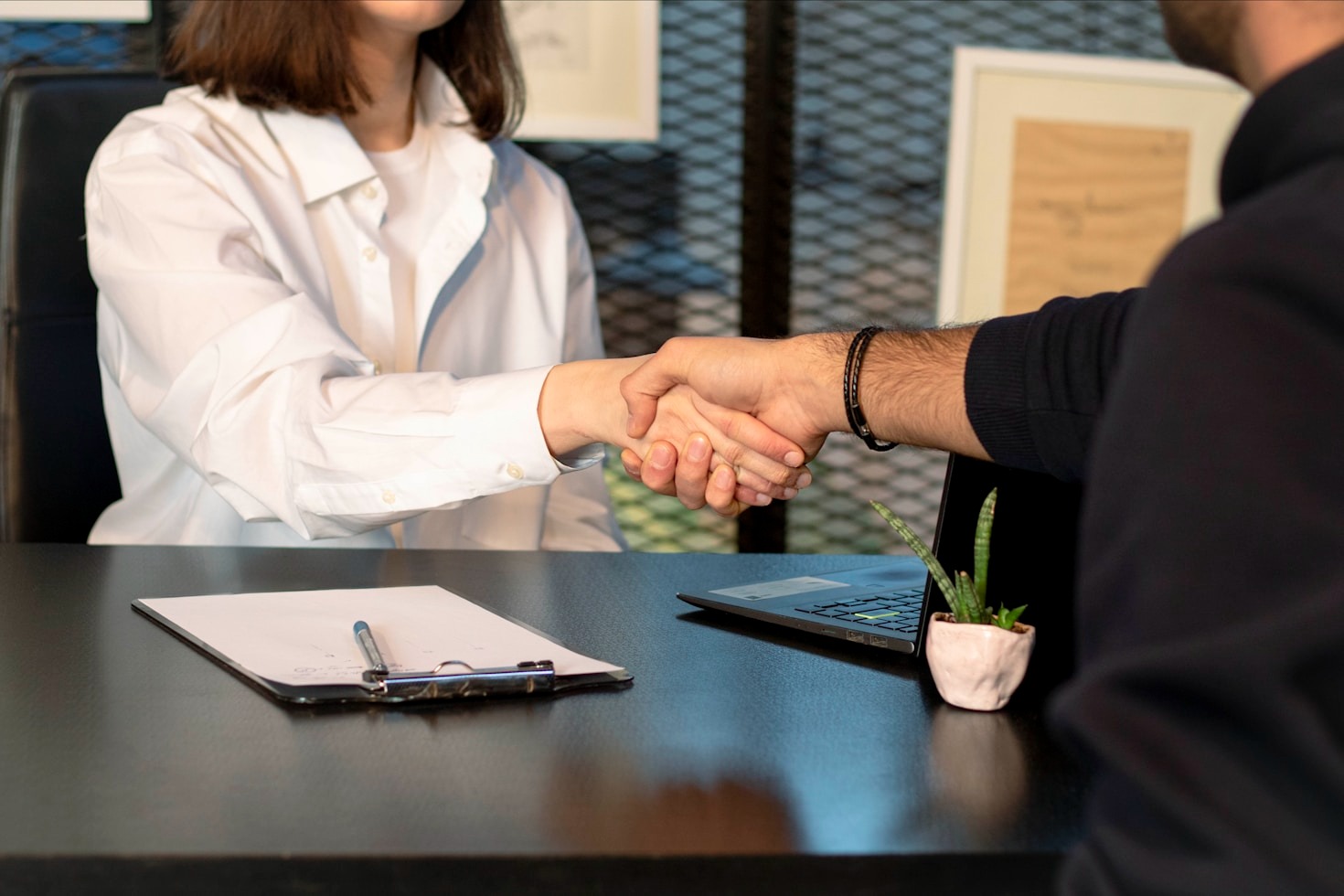 Essential Scripts For Handling Difficult Customer Calls